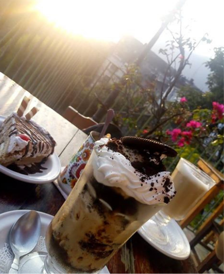 Kaffe Real - Terraza Café & Restaurante con Música en Vivo