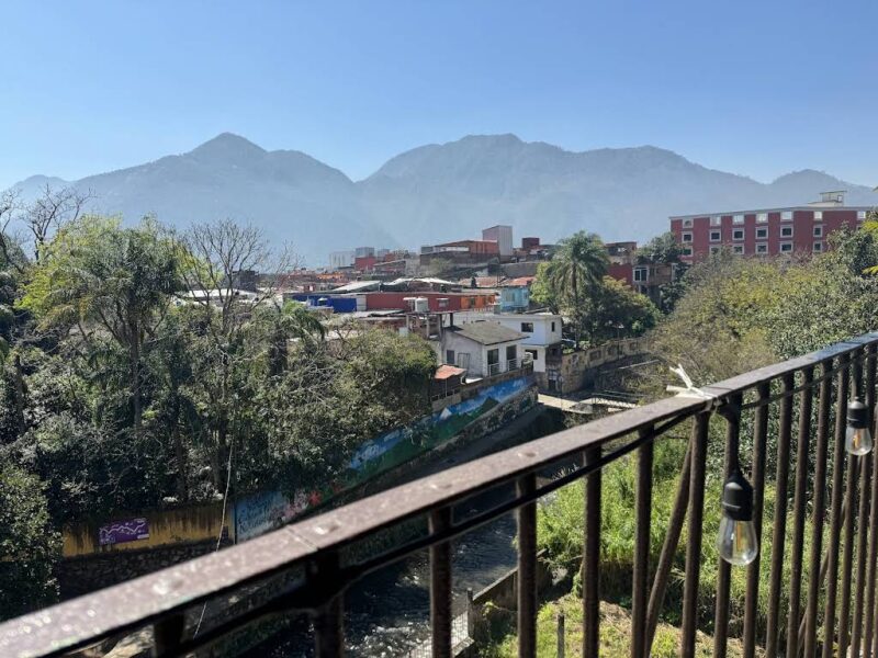 Kaffe Real - Terraza Café & Restaurante con Música en Vivo