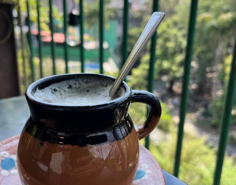 Kaffe Real - Terraza Café & Restaurante con Música en Vivo